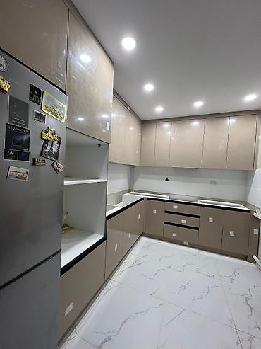 Кухонные гарнитуры: Кухонный гарнитур — 37