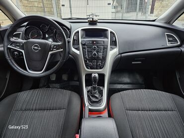 Opel: Opel Astra GTC: 1.4 l | 2011 il 251000 km Hetçbek — 5