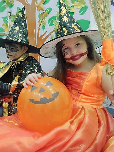 halloween geyimləri: Halloween, milli, ziyafət, karnaval və hərbi geyimlərin kirayəsi və — 3