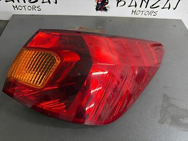 калдина фара: Задний правый стоп-сигнал Toyota 2003 г., Б/у, Оригинал, Япония — 1