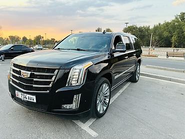 капот портер 2: Cadillac Escalade: 2018 г., 6.2 л, Автомат, Бензин, Внедорожник — 3