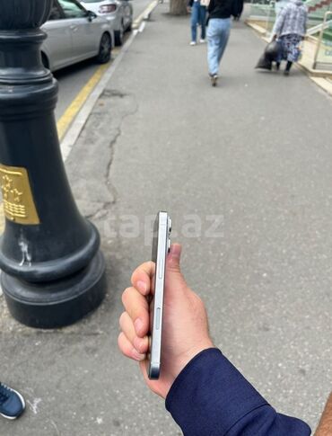11t pro: IPhone 16 Pro, White Titanium