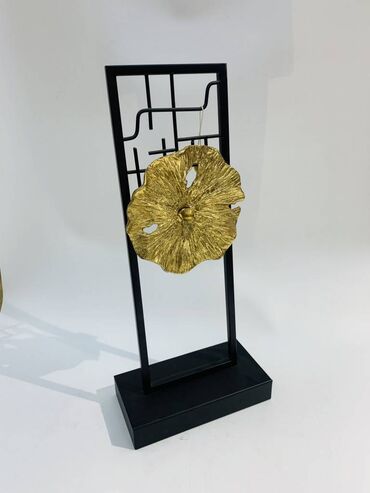 декор штор: Статуэтка Цветок в рамке - 20х10х43см - черный HOMELAND KG МАГАЗИН