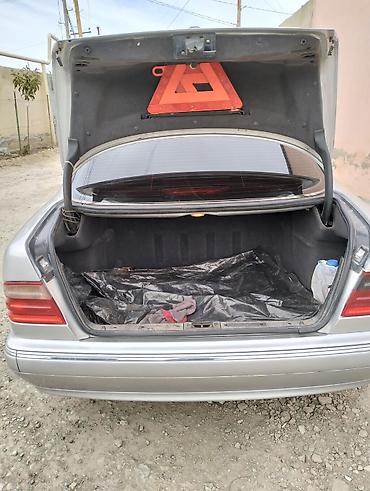 Mercedes-Benz: Mercedes-Benz E 280: 2.8 l | Sedan — 20