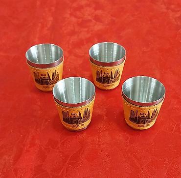 piknik seti: İçki qabı dəsti satılır, təzədir. Dəstində 1 ədəd içki qabı, 4 ədəd — 8