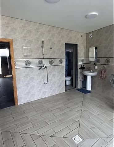 Долгосрочная аренда домов: 300 м², 4 комнаты at lalafo.kg — 19 Долгосрочная аренда домов: 300 м², 4 комнаты — 19