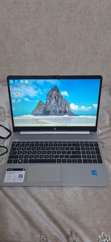 HP: HP noutbuk – 15.6" ekranlı, gümüşü korpus. Ekran SENSORDU — 4