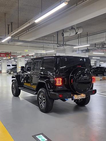 lider: Jeep Wrangler: 2022 г., 2 л, Автомат, Электромобиль, Внедорожник — 2