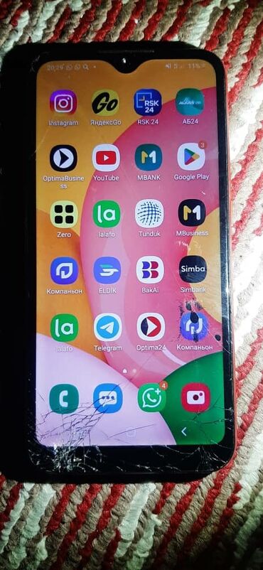 кнопочные телефоны самсунг все модели: Samsung Galaxy A01, 16 ГБ, цвет - Красный, 2 SIM