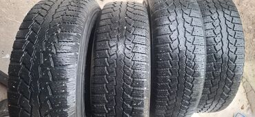 Шины: Шины 215 / 70 / R 16, Зима, Б/у, Комплект, Легковые, Китай, Maxxis