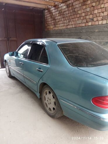 Mercedes-Benz: Mercedes-Benz : 1998 г., 2.4 л, Автомат, Бензин, Седан