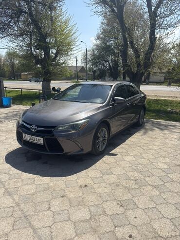 машина на свадьбу: Toyota Camry: 2017 г., 2.5 л, Автоматические, Бензин, Седан