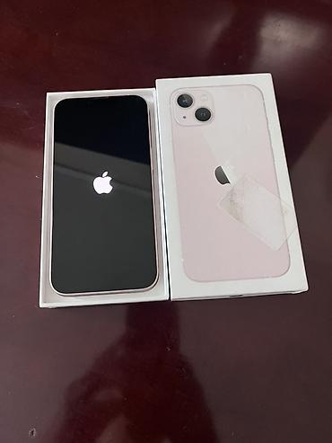 Мобильные телефоны и аксессуары: IPhone 13, 128 ГБ, цвет Starlight (белый). В комплекте: фирменная — 9