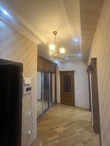 Mənzil kirayələyirəm: 2 otaqlı, 60 kv. m — 32