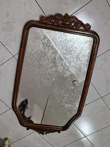 dvosed mojca forma ideale: Stilsko ogledalo 103 x 56.5 cm Sasvim korektno stanje Licno — 2