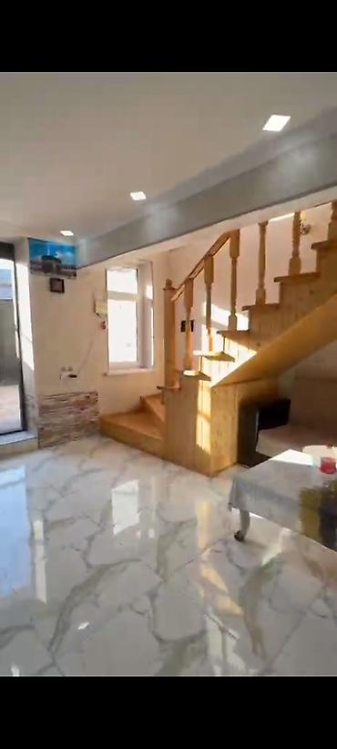 Həyət evləri və villaların satışı: İki mərtəbəli həyət evi - Xarici görünüş: Aqlay üslublu açıq rəngli — 4