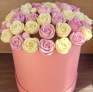 flower knows косметика: 🌹 Шоколадные розы — таттуу белек, унутулгус эмоция! 🎁 Айт майрамга — 9