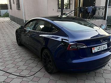 Продажа авто: Tesla Model 3: 2021 г., Электромобиль, Седан — 2