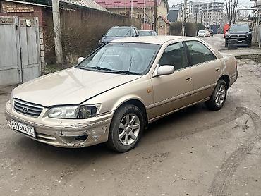 видном: Toyota Camry: 2000 г., 2.2 л, Автомат, Бензин, Седан — 2