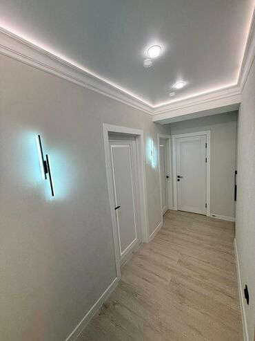 4 микрайон: Срочно!!! Продается 1 комнатная квартира с эвро ремонтом .От" КУТ"