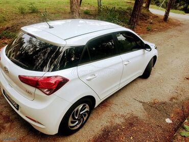 Hyundai: Hyundai i20: 1.1 l. | 2016 έ. Χάτσμπακ — 2