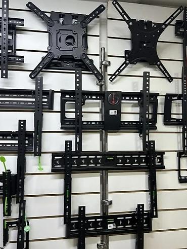 Установка телевизоров: Кронштейны для телевизора и монитора (поворотно-наклонные, простые, с — 8