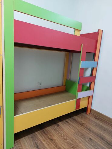 Digər Avtomobillər: Oğlan və qız üçün, İşlənmiş, Çarpayı, Matras ilə, Siyirməsiz, Taxta