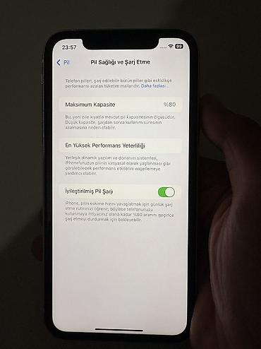 Apple iPhone: IPhone 11, 64 GB, Ağ, Face ID, Simsiz şarj — 11