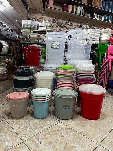 Vedre plastik Plastik vedre evde, metbexde, hamamda, bagda ve heyetde