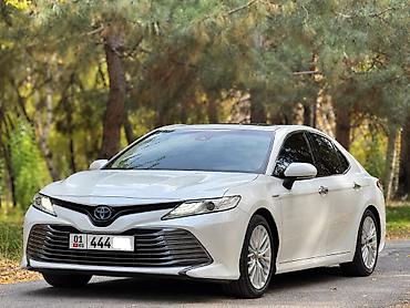 hybrid: Toyota Camry: 2018 г., 2.5 л, Вариатор, Гибрид, Седан — 1