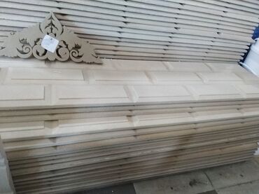 Mərmər: Bu, taxta panellər və oyma dekorativ elementlər üçün nəzərdə tutulmuş