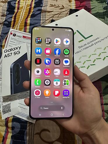 купить самсунг а 3 2017: Samsung Galaxy A57, Новый, 256 ГБ, цвет - Синий — 1