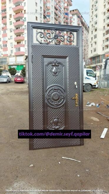 Giriş qapıları: Seyf qapılar Münasib qapılar Dəmir qapı Ev qapıları Çol qapısı — 13