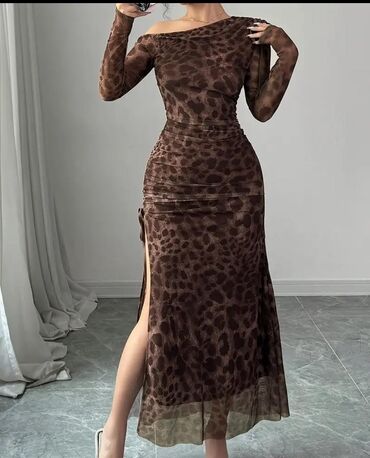 nergiz hicab instagram: - Qadın paltarı – leopard naxışlı, qəhvəyi tonlarda - Model: bir çiyin