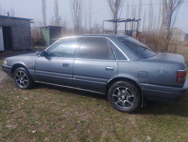 Mazda: Mazda 626: 1989 г., 2 л, Механика, Бензин, Седан