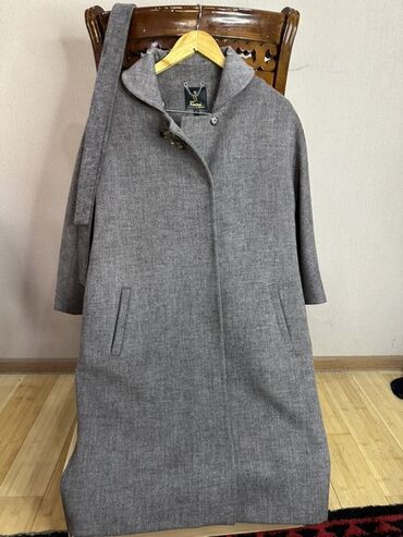 дождевик спортивный бишкек: Серое женское пальто Paccini с поясом и съемным меховым воротником. -