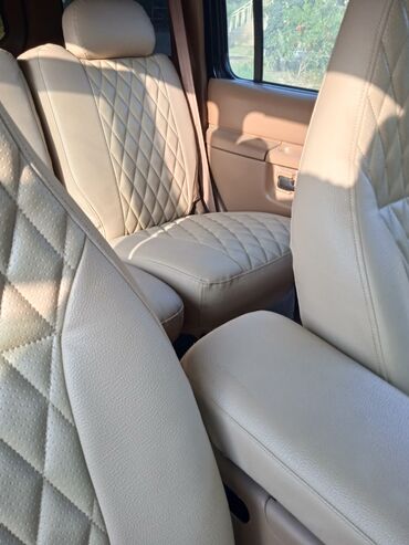 Ford: Ford Explorer SUV - Kuzov: qara rəng, 5 qapı, geniş baqajlı gövdə - — 12