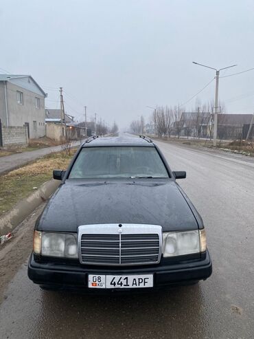Mercedes-Benz: Mercedes-Benz W124: 1993 г., 2.2 л, Механика, Бензин, Универсал — 11