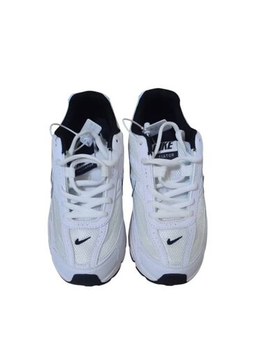 кроссовки для тренировки: Мужские кроссовки, 37.5, Nike, Новый, цвет - Белый, Самовывоз