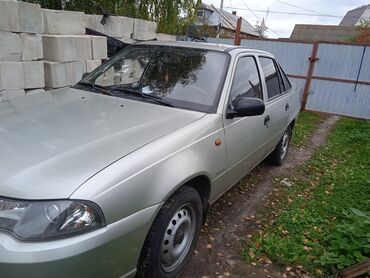 Daewoo: Daewoo Nexia: 2010 г., 1.5 л, Механика, Бензин, Седан