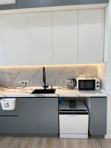 Долгосрочная аренда квартир: 2 комнаты, Риэлтор, Без подселения, С мебелью полностью — 11