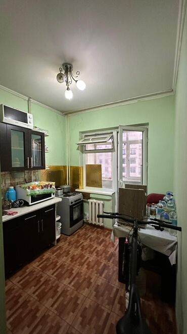 продается квартира 2х комнатная: 2 комнаты, 56 м², 105 серия, 8 этаж, Косметический ремонт