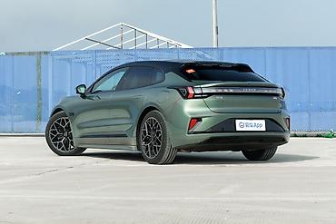 Zeekr: Zeekr 001: | 2022 г — 10