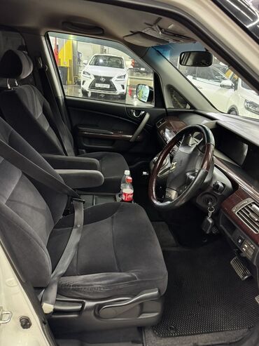 Honda: Honda Elysion: 2006 г., 2.4 л, Автомат, Газ, Минивэн at lalafo.kg — 7 Honda: Honda Elysion: 2006 г., 2.4 л, Автомат, Газ, Минивэн — 7