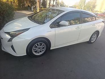 тает: Toyota Prius: 2018 г., 1.8 л, Автомат, Гибрид, Хэтчбэк — 9
