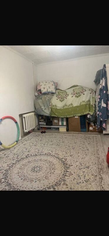 строим дом: 1 комната, 28 м², 4 этаж, Старый ремонт