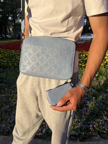 сумка женская большая брендовая: Барсетка, Louis Vuitton, Материал: Экокожа, Застежка на магните, Новый