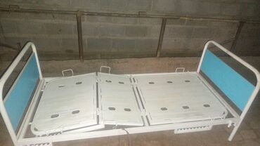 плед с рукавами бишкек: Раскладушка, Б/у, С матрасом at lalafo.kg плед с рукавами бишкек: Раскладушка, Б/у, С матрасом