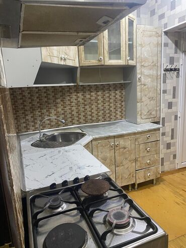 Uzunmüddətli kirayə mənzillər: Mənzil Təcili Kirayə Verilir! Bina 9-mkr Sona — 5