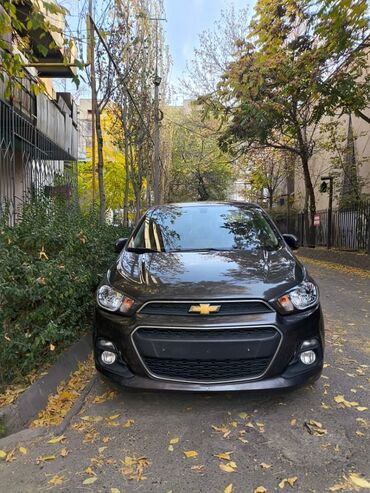 купить мопеды: Chevrolet Spark: 2016 г., 1 л, Бензин